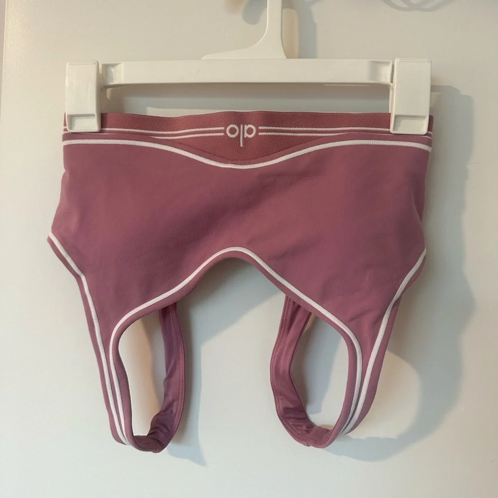 NWOT Alo Yoga Airbrush Heart Throb Bra in Pink Wild Rose/White XS - Picture 6 of 12